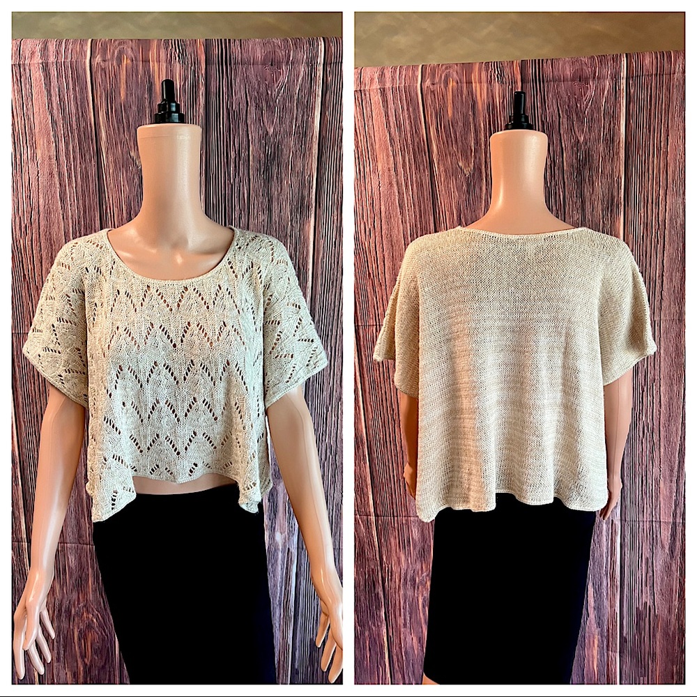Delia’s size small medium cream tan boho knit sweater blouse poncho top